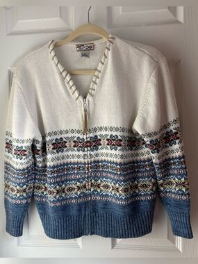 Vintage 2000’s Heirloom Collection Zip up Cardigan